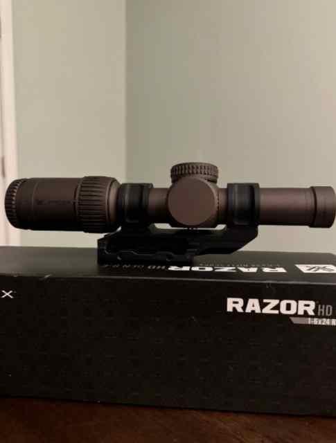 Vortex Razor HD II 1-6x24 w/ Scalarworks Mount