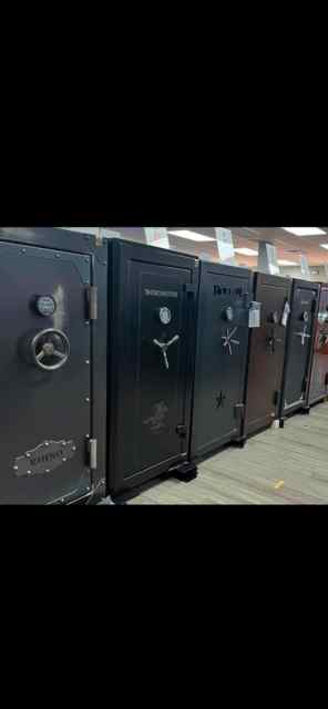 Gun safes 