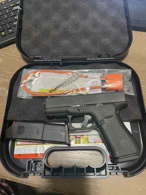 GLOCK 43X, 2 MAGS, 9MM $425 CASH PRICE BINB OTD