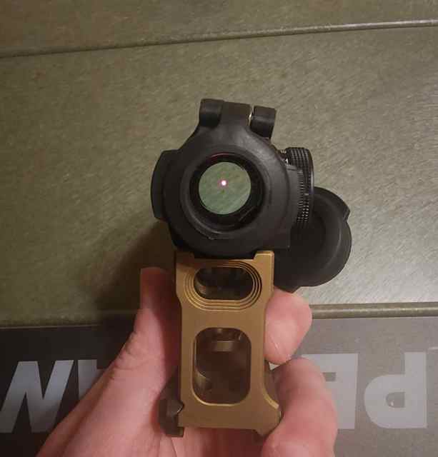 Aimpoint T2 With Unity Fast Mount