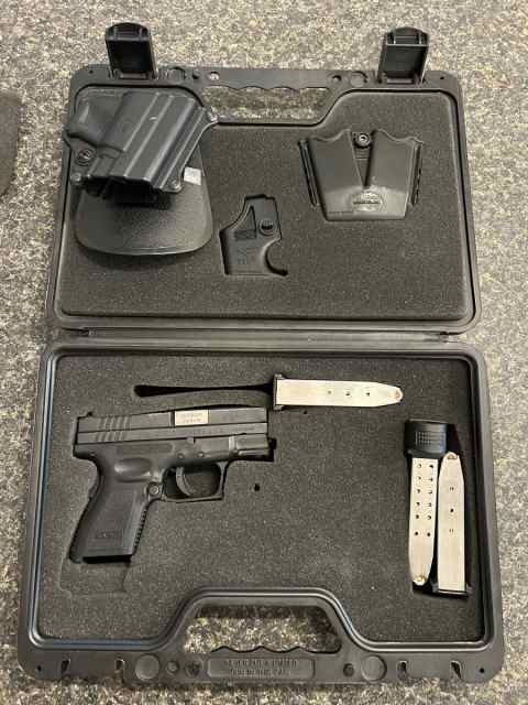 Springfield XD-9 