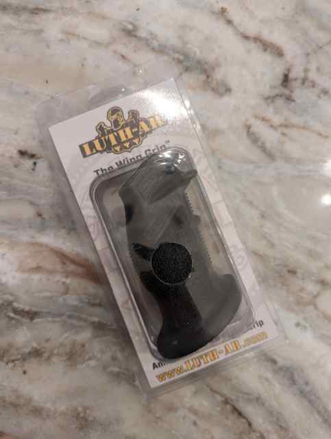 WTS: Luth-AR The Wing Grip – Ambi Pistol Grip
