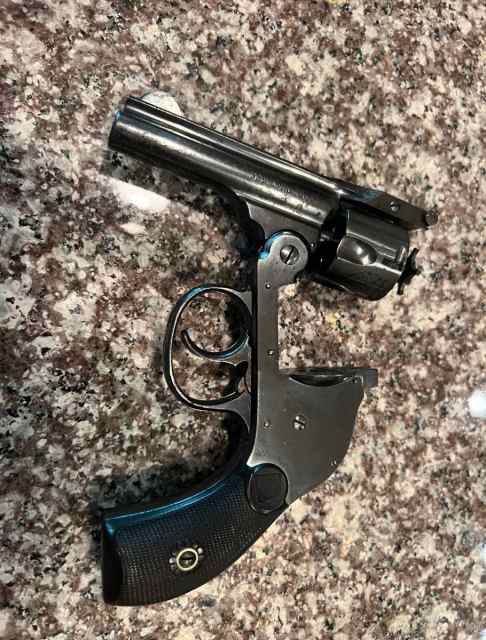 H&amp;R .32 Short Hammerless Revolver