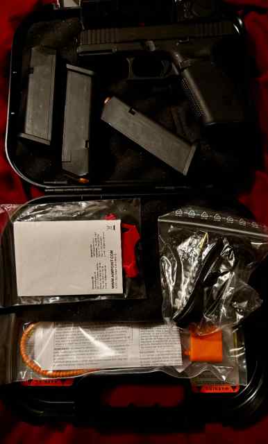 Glock45 gen5 with aim point acro p.2 &amp;3 mags