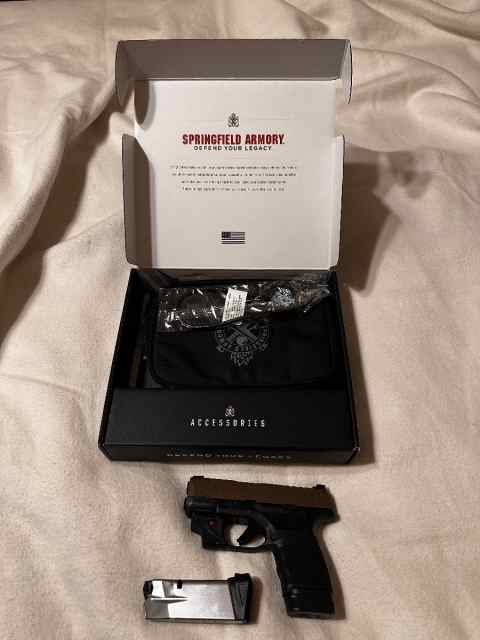 Springfield Armory Hell Cat 9 mm 3 inch LNIB