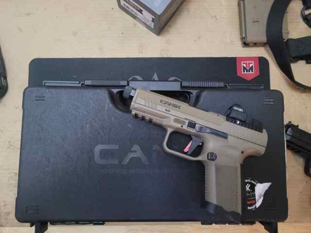 Canik TP9 Combat Elite w/ Vortex Viper red dot