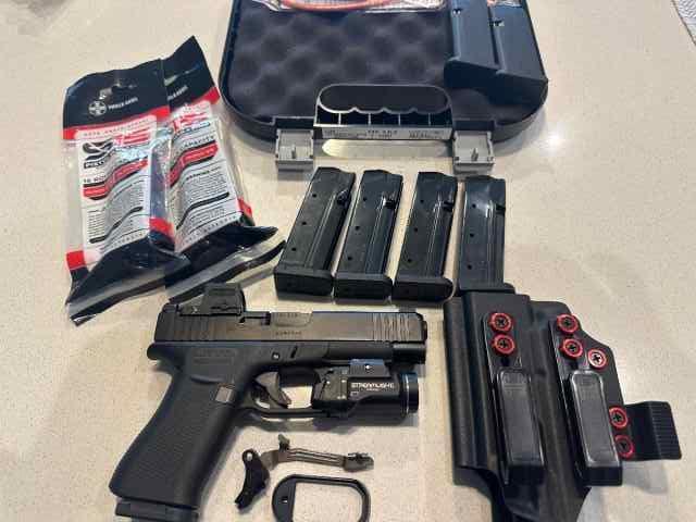 Glock 48 MOS, EPS Carry, 7 shield arms S15 mags