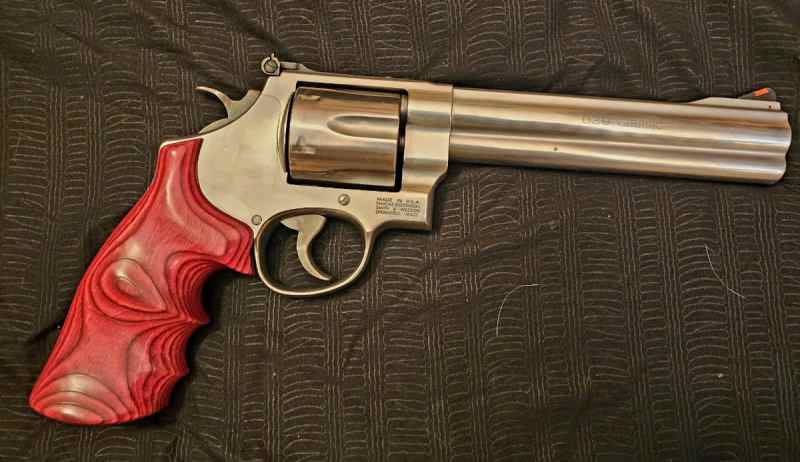 Smith and Wesson 629 Classic