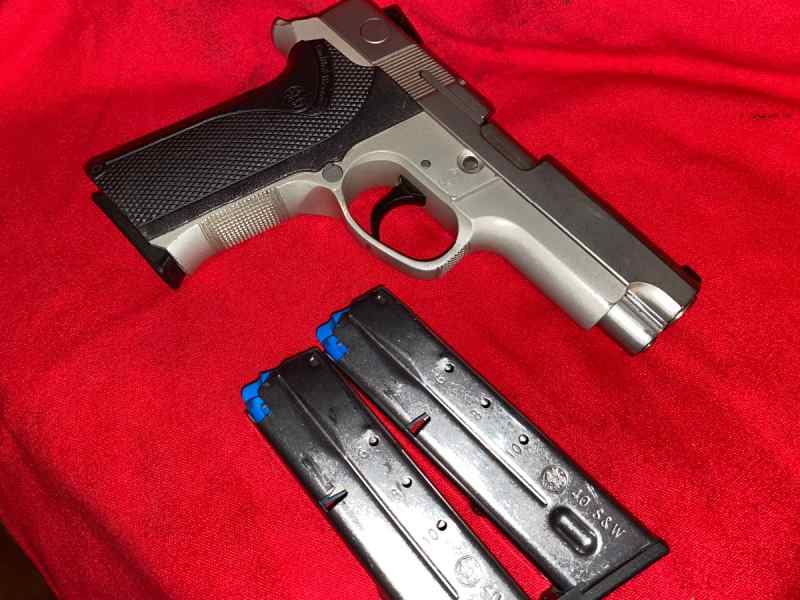 S&amp;W .40 Cal