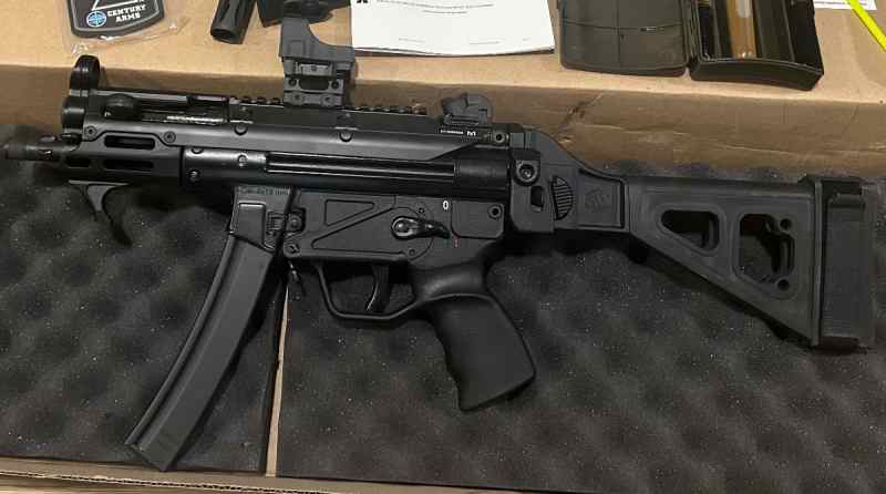 MKE AP5-P w/ 2 mags, bag, 500 rds ammo included