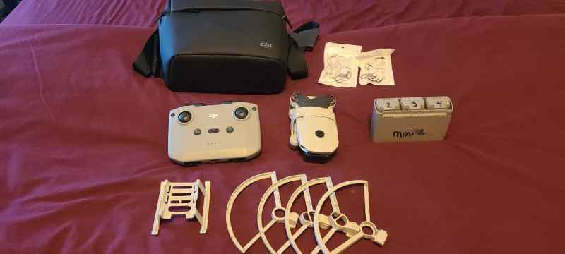 Selling DJI Mini 2 Combo w/ extras