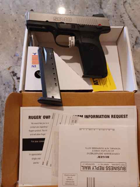 RUGER SR40 NIB SEMI AUTO S&amp;W 40 CALIBER PISTOL