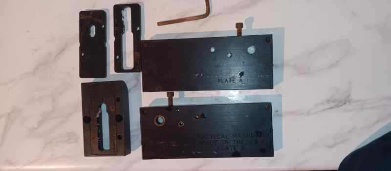 AR-15 lower receiver jig for 80%