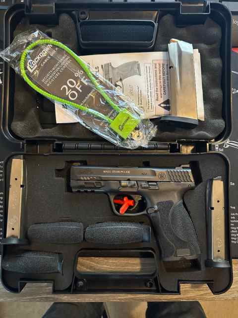 BNIB Smith and Wesson M&amp;P .45