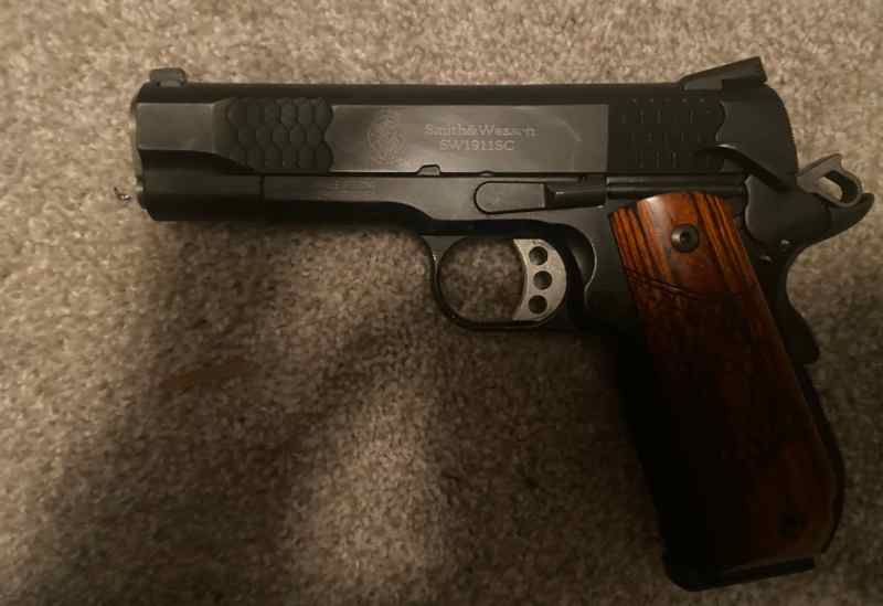 Smith and Wesson 1911SC Eseries