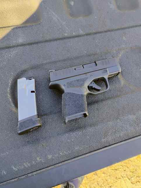 Springfield Hellcat 9mm