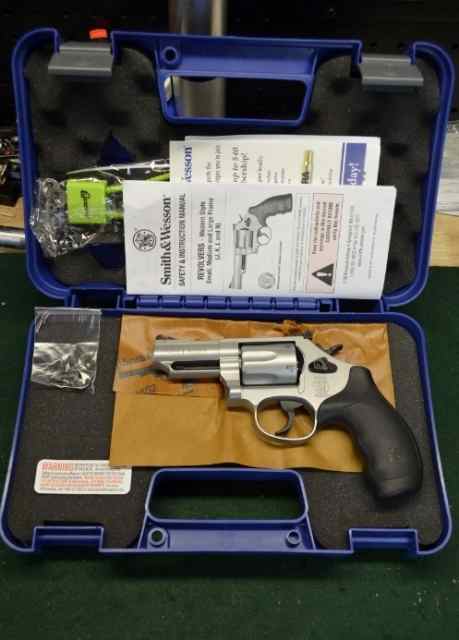 Smith and Wesson 66 66-8 .357 mag 