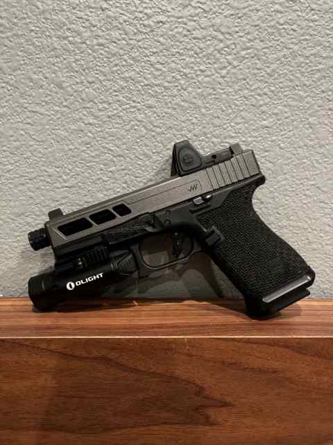 Glock pic 3.jpg