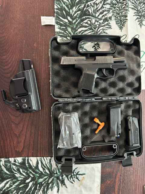 Sig P365 Standard and Vedder Holster