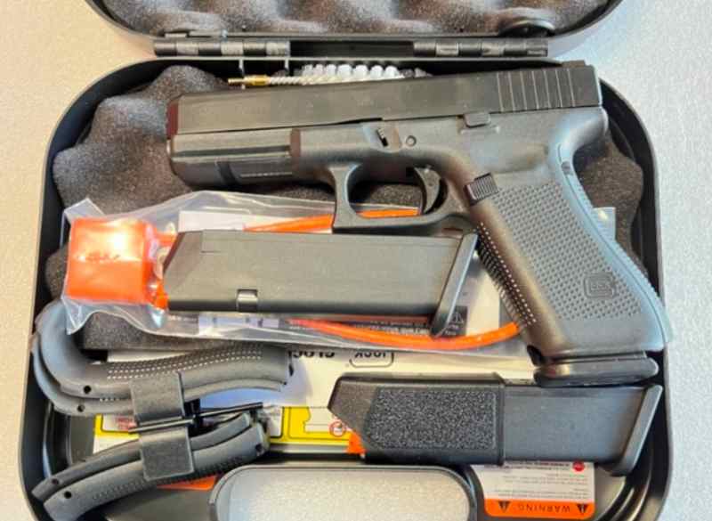 Nice Glock 17 Gen 5 Blue Label