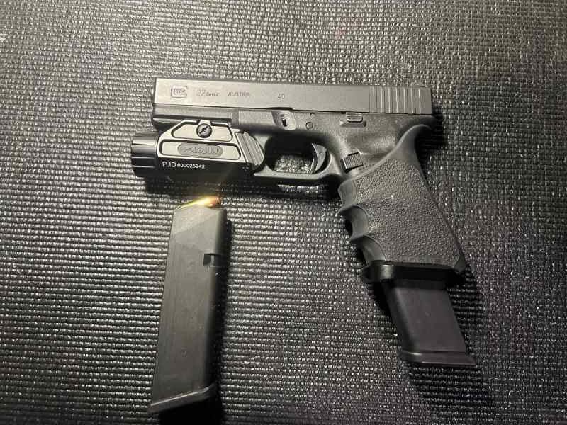 Glock 22. 40 cal 