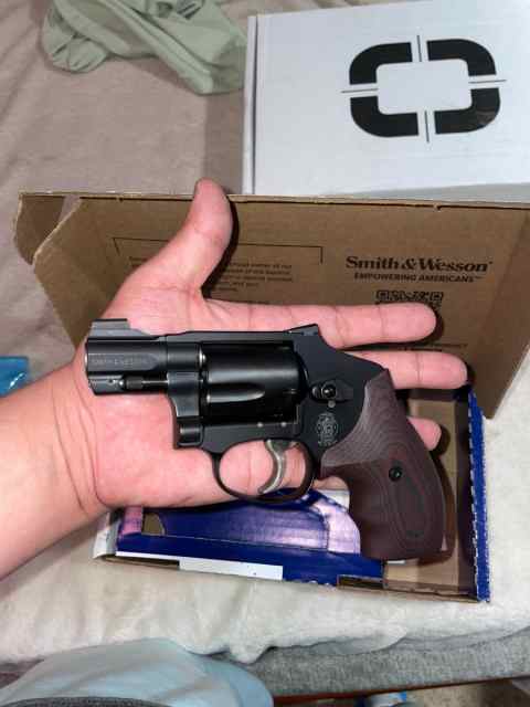 NEW IN BOX - Lipsey’s Exclusive Smith &amp; Wesson 442