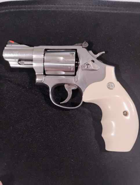 Smith and Wesson 357 magnum 