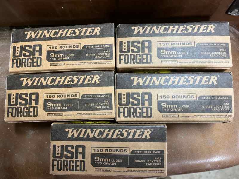 750 rds Winchester 9mm steel case 
