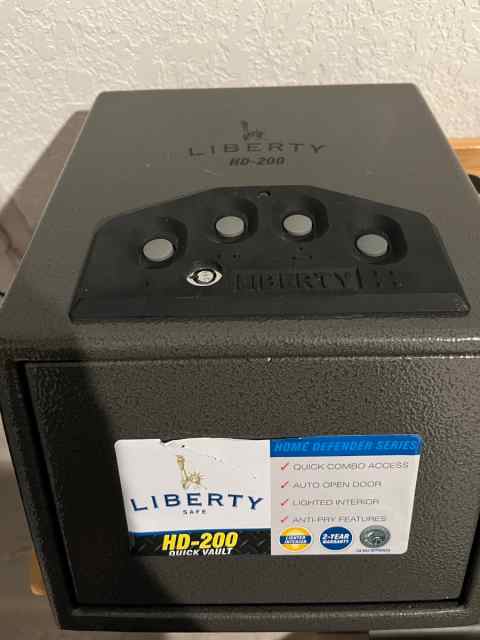 Liberty hd 200 keypad and key access safe 