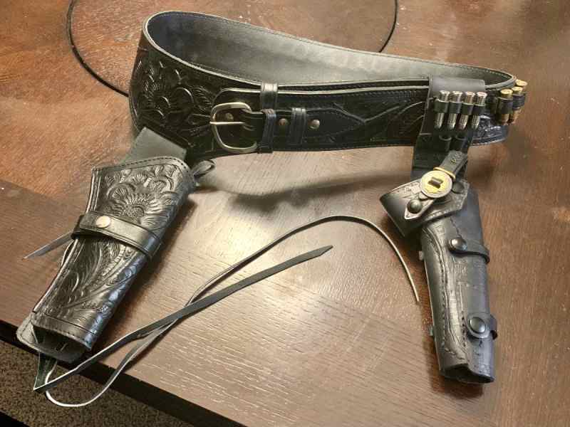 Leather Gun Rig