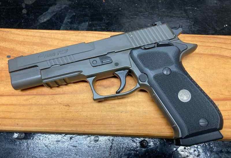 Sig Sauer P220 R5 Legion 10mm