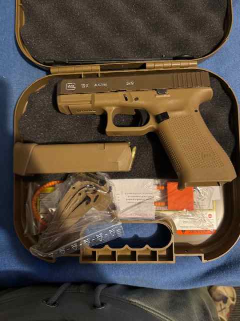NIB Glock 19x
