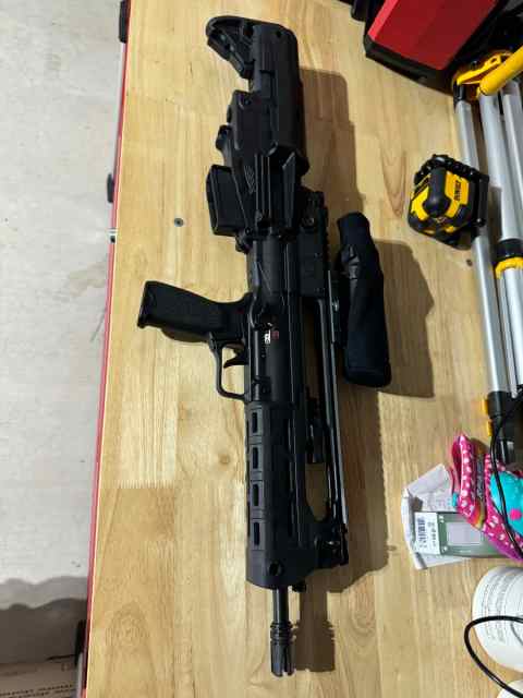 Springfield Hellion with trijicon acog