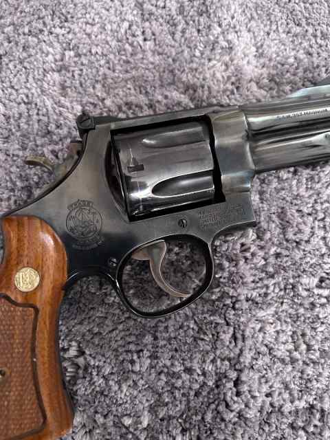 Smith &amp; Wesson  27-2  