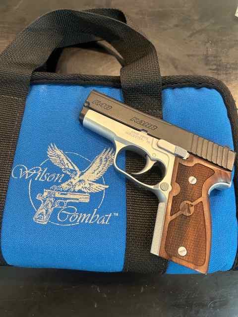 Wilson Combat Kahr K40 in .40 S&amp;W