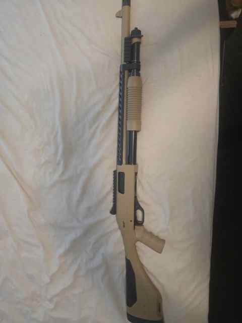SXP Extreme Defender FDE 12GA. *VICTORIA TX.*