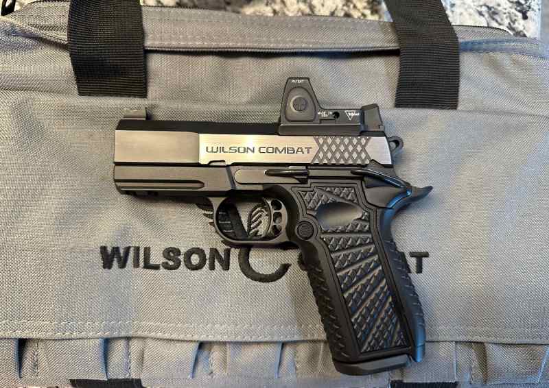 Wilson Combat SFX9 3.25in 15rd variant. Two tone 