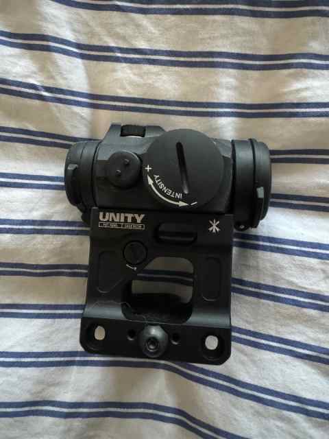 Aimpoint T2 w/ Unity Mount