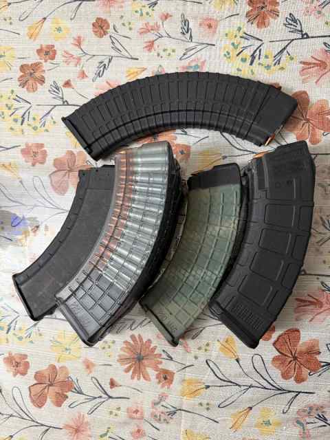 AK-47 Magazines and Ammo (250rnds)