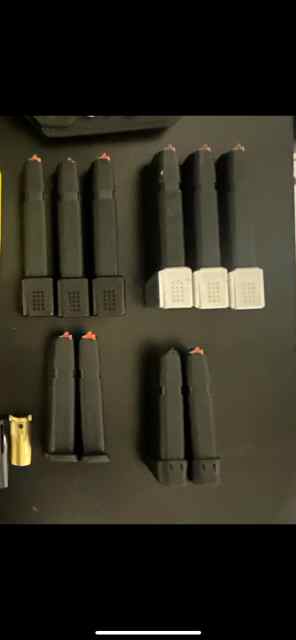 10x Glock Magazines