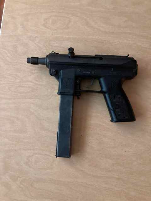 Pre ban Intratec Tec 9 