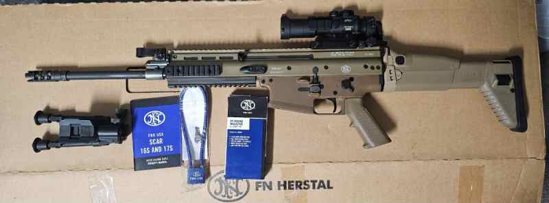 FN Scar 17S 