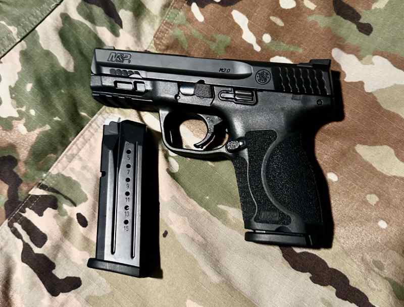 M&amp;P Compact 2.0 9mm, smith and Wesson, NEVER FIRED