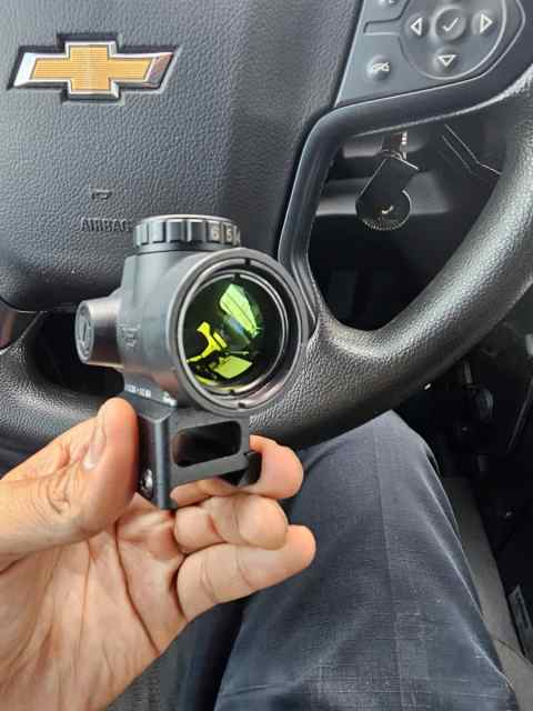 Trijicon MRO green dot. 