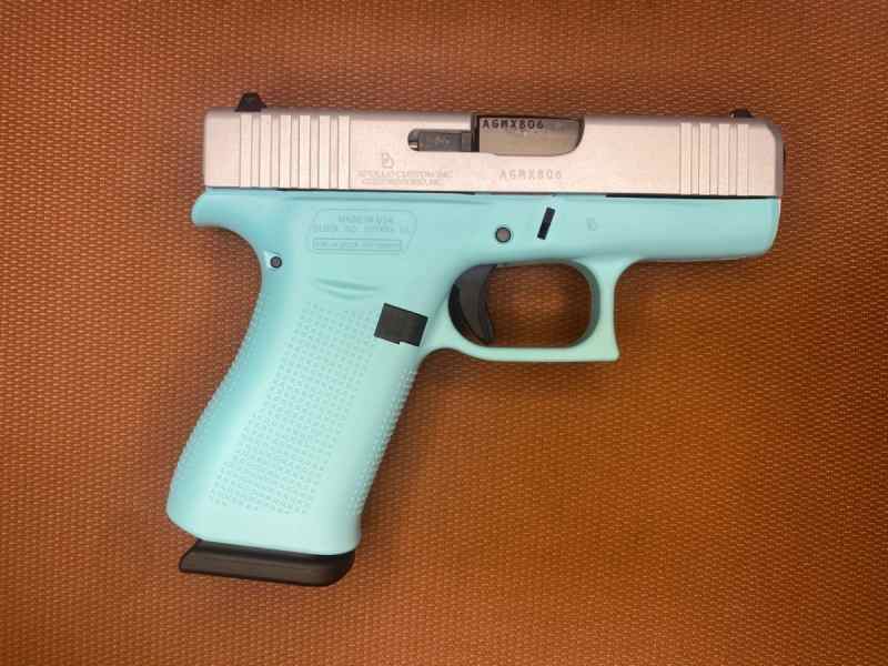 NEW IN THE BOX - Glock G43X Robin&#039;s Egg Blue 