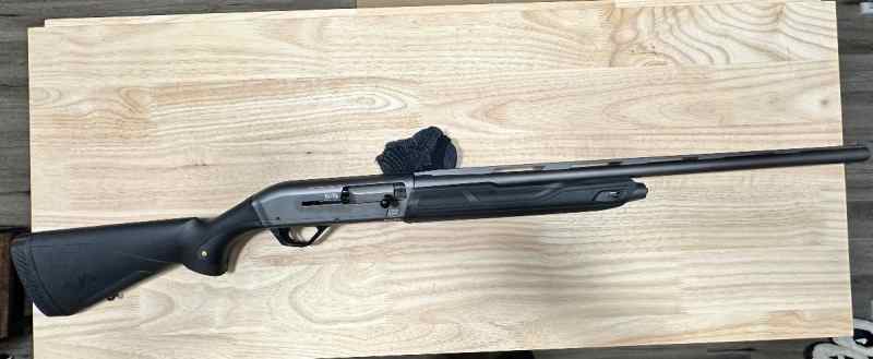 Winchester SX4 Hybrid 12 Gauge Shotgun w/ extras