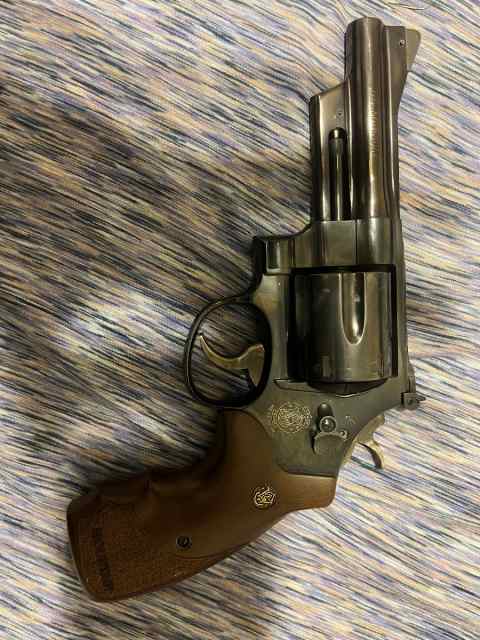 Smith Wesson 629 44 magnum