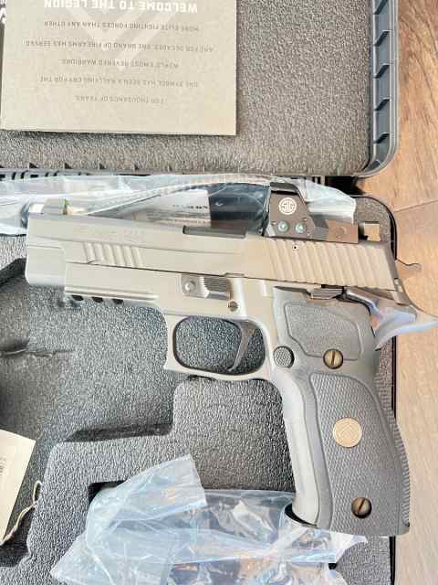 Sig P225 legion 