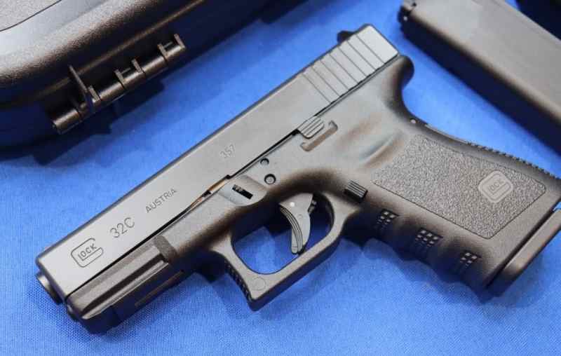 Glock Model G32C GEN3 Pistol 357 SIG 10RD G32