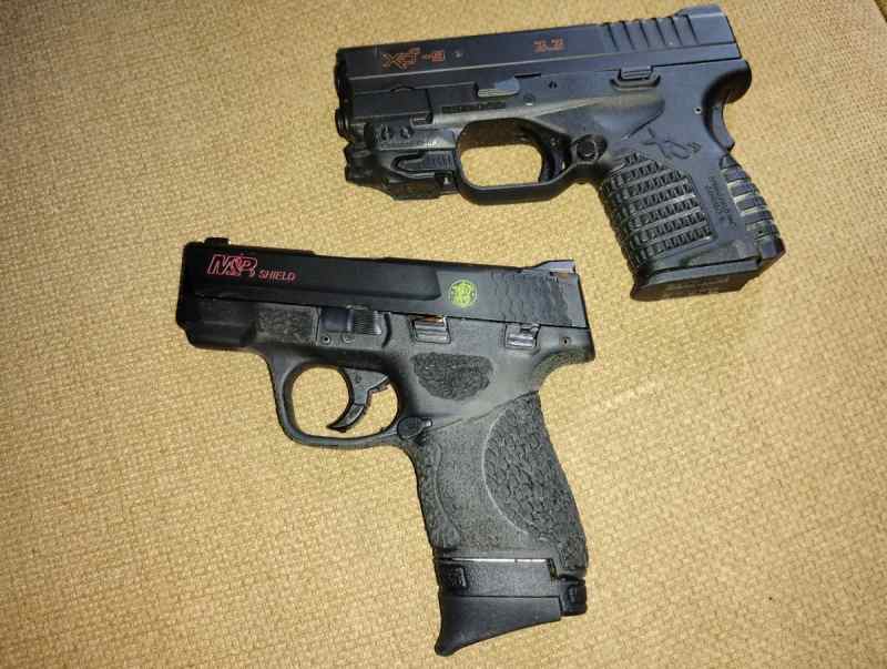XDS9 crimson Trace  and M&amp;P shield for trade 